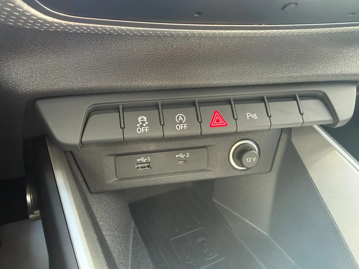 A1 citycarver 30 TFSI edition one BOVAG GARANTIE CRUIS/CARPLAY/