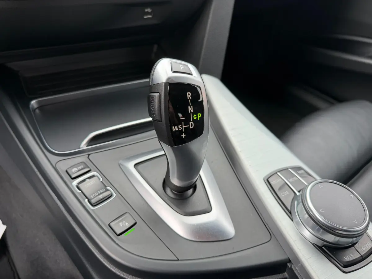 3 Serie Touring 325d M Sport NAVI/KEYLESS/HARMAN/KARDON