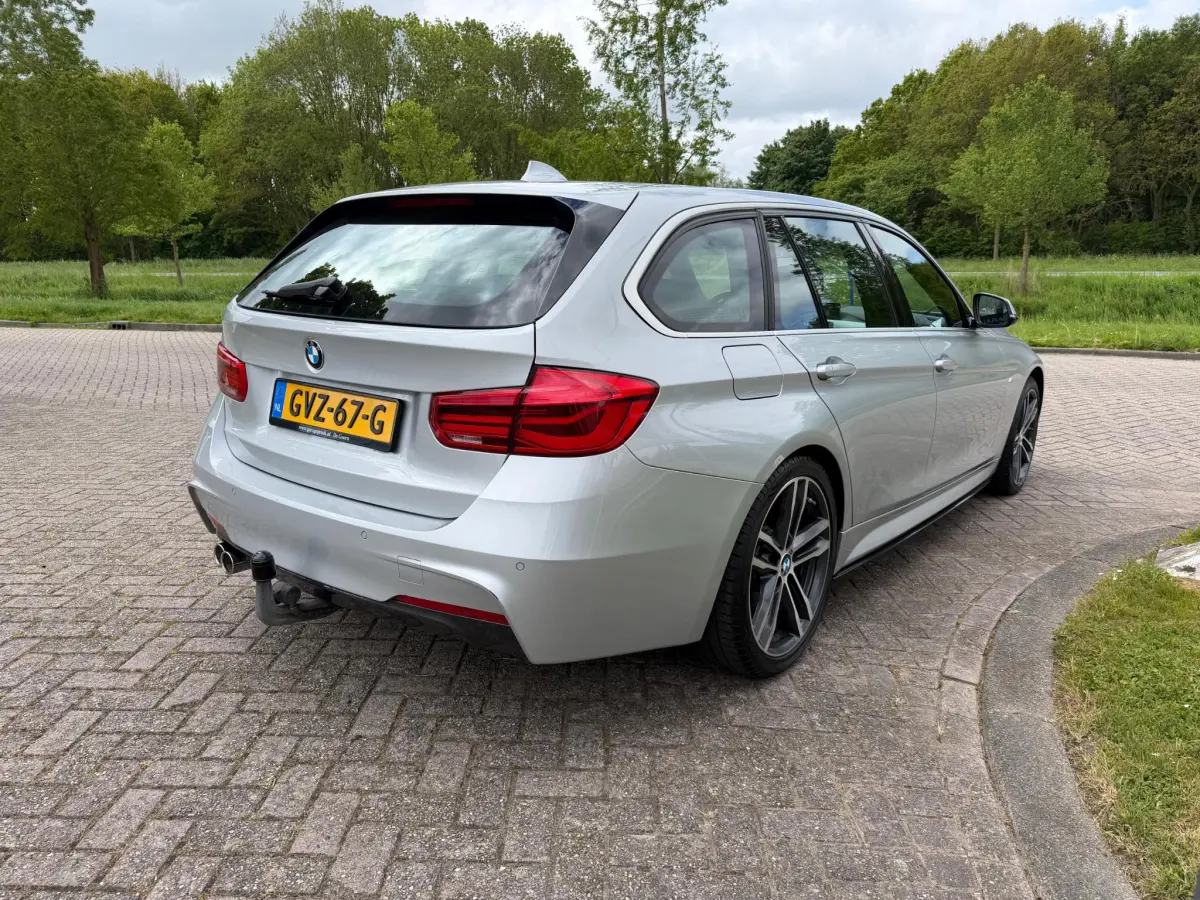 3 Serie Touring 325d M Sport NAVI/KEYLESS/HARMAN/KARDON
