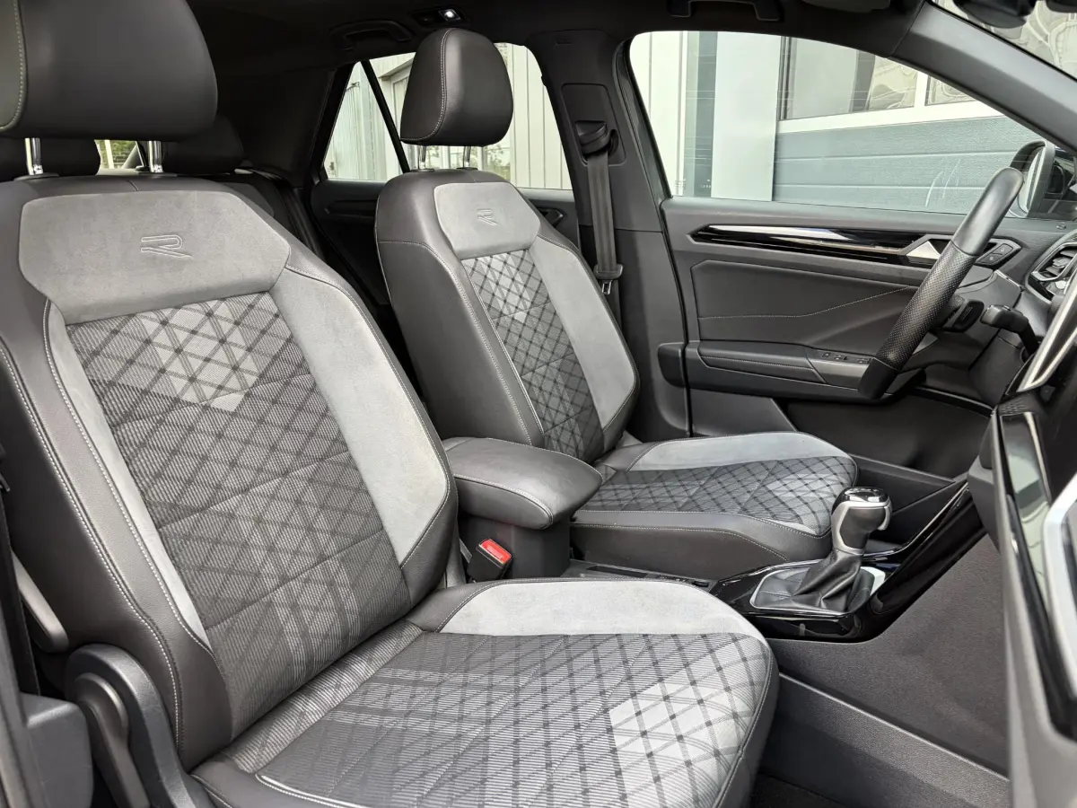 T-Roc 1.5 TSI R-Line Business+ | 3x R Line | Virtual | Pano | Camera | Keyless |