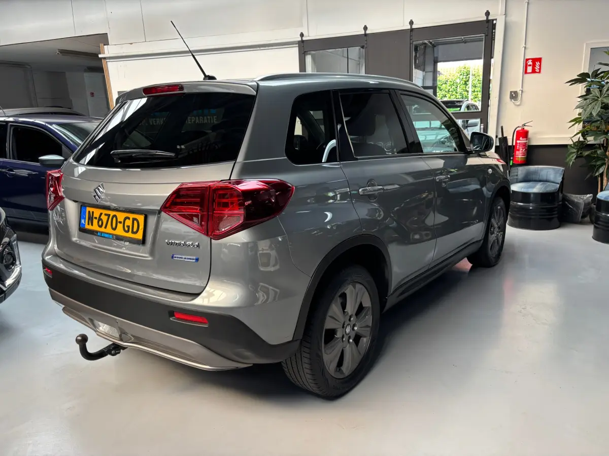Vitara 1.4 Boosterjet Select Smart Hybrid / Navi / Stoelverwarming