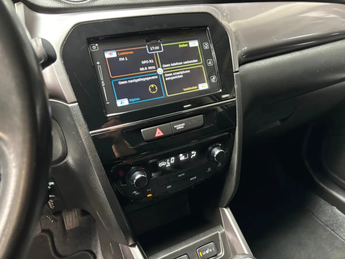 Vitara 1.4 Boosterjet Select Smart Hybrid / Navi / Stoelverwarming