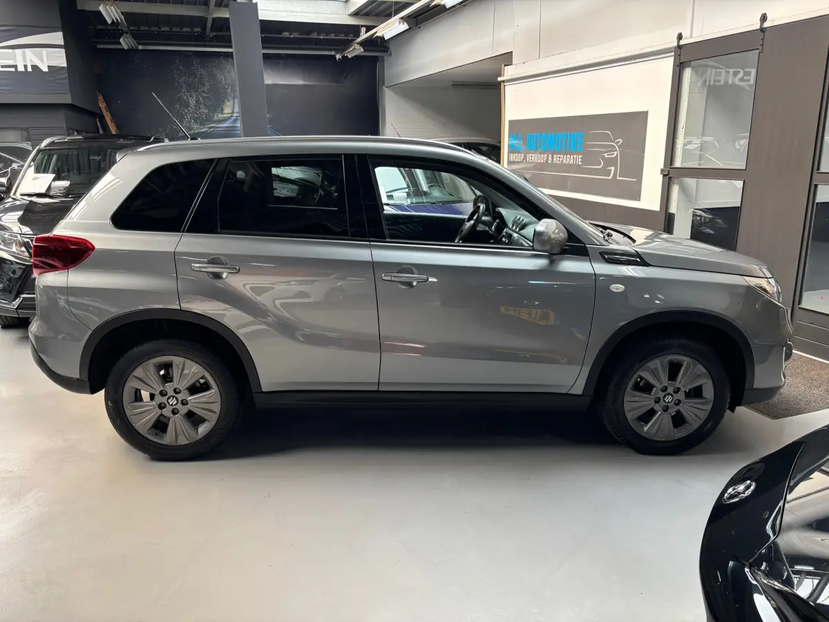 Vitara 1.4 Boosterjet Select Smart Hybrid / Navi / Stoelverwarming