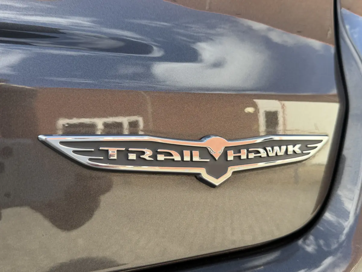 Compass 4xe 240 Plug-in Hybrid Electric Trailhawk I Aut. I Leder I Camera