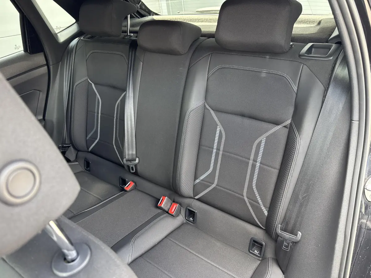 Polo 1.0 TSI Highline Business R-line | Digitale cockpit | PDC v+a