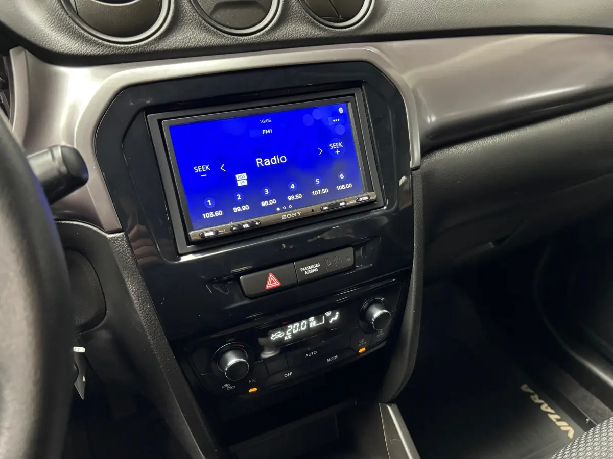 Vitara 1.4 Boosterjet Comfort Smart Hybrid / Camera