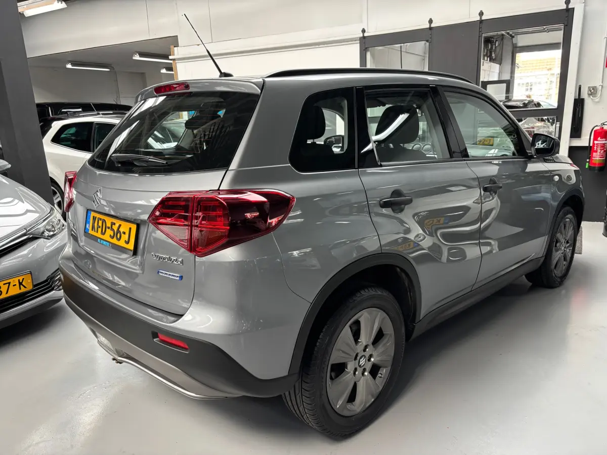 Vitara 1.4 Boosterjet Comfort Smart Hybrid / Camera