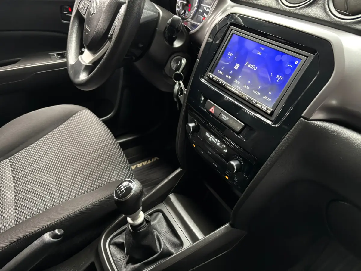 Vitara 1.4 Boosterjet Comfort Smart Hybrid / Camera