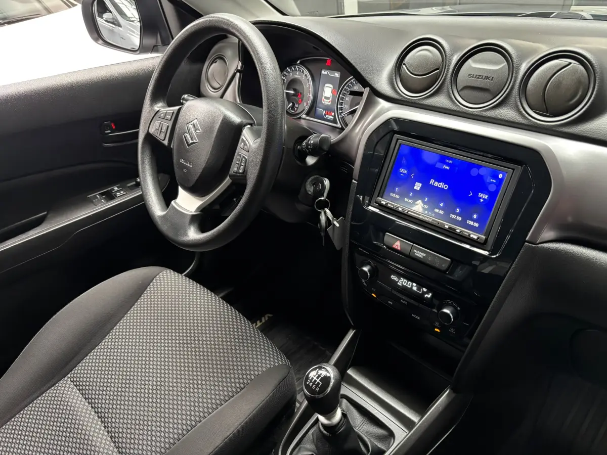 Vitara 1.4 Boosterjet Comfort Smart Hybrid / Camera