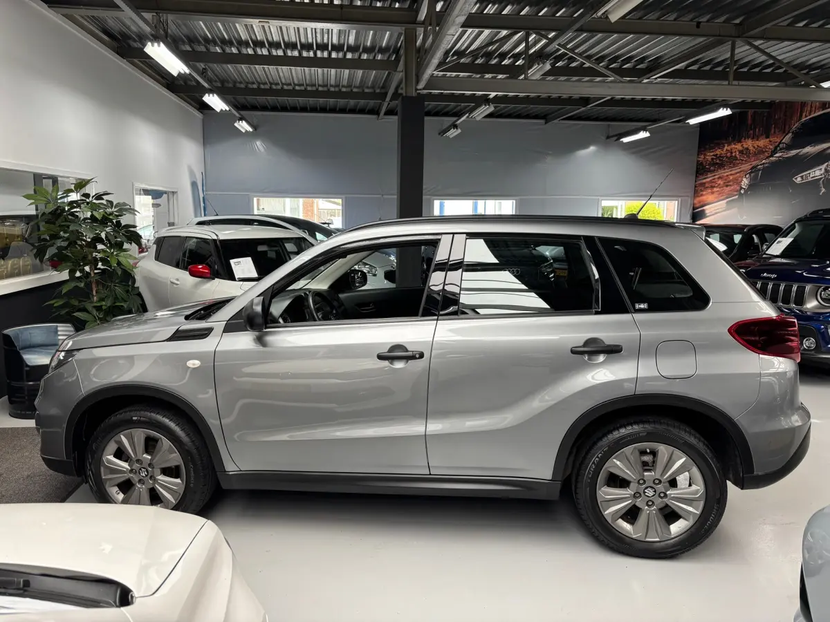 Vitara 1.4 Boosterjet Comfort Smart Hybrid / Camera