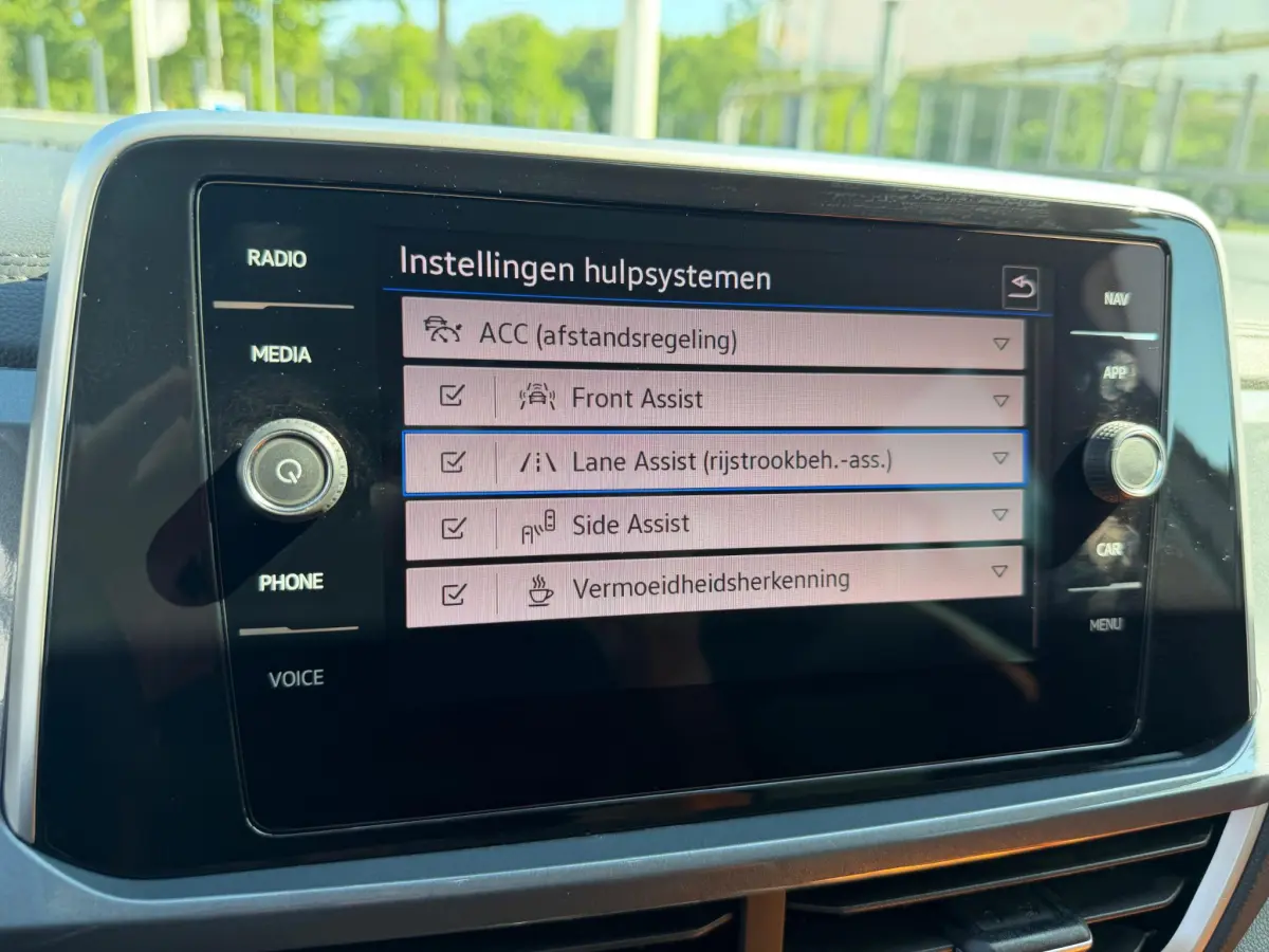 T-Roc 1.5 TSI R-Line BOVAG GARANTIE ACC/CARPLAY/CAMERA