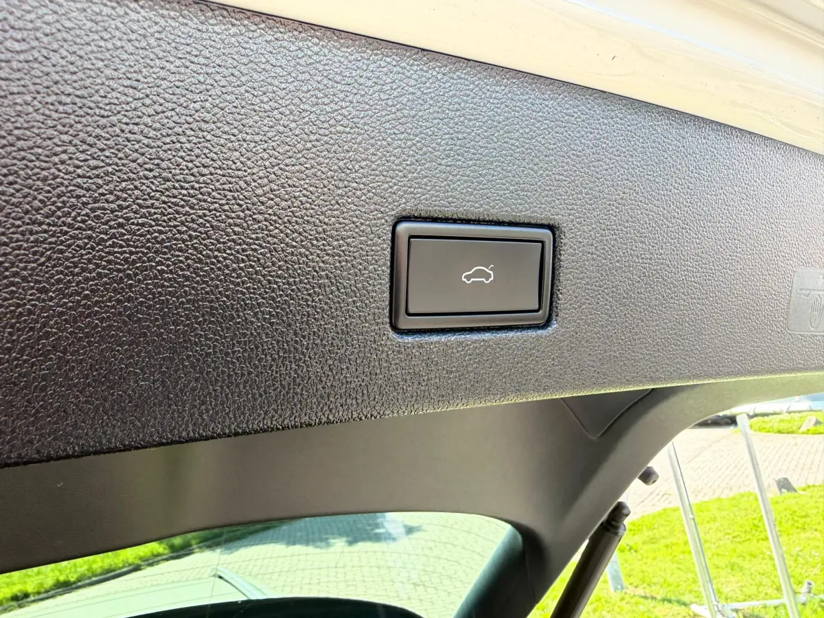 T-Roc 1.5 TSI R-Line BOVAG GARANTIE ACC/CARPLAY/CAMERA