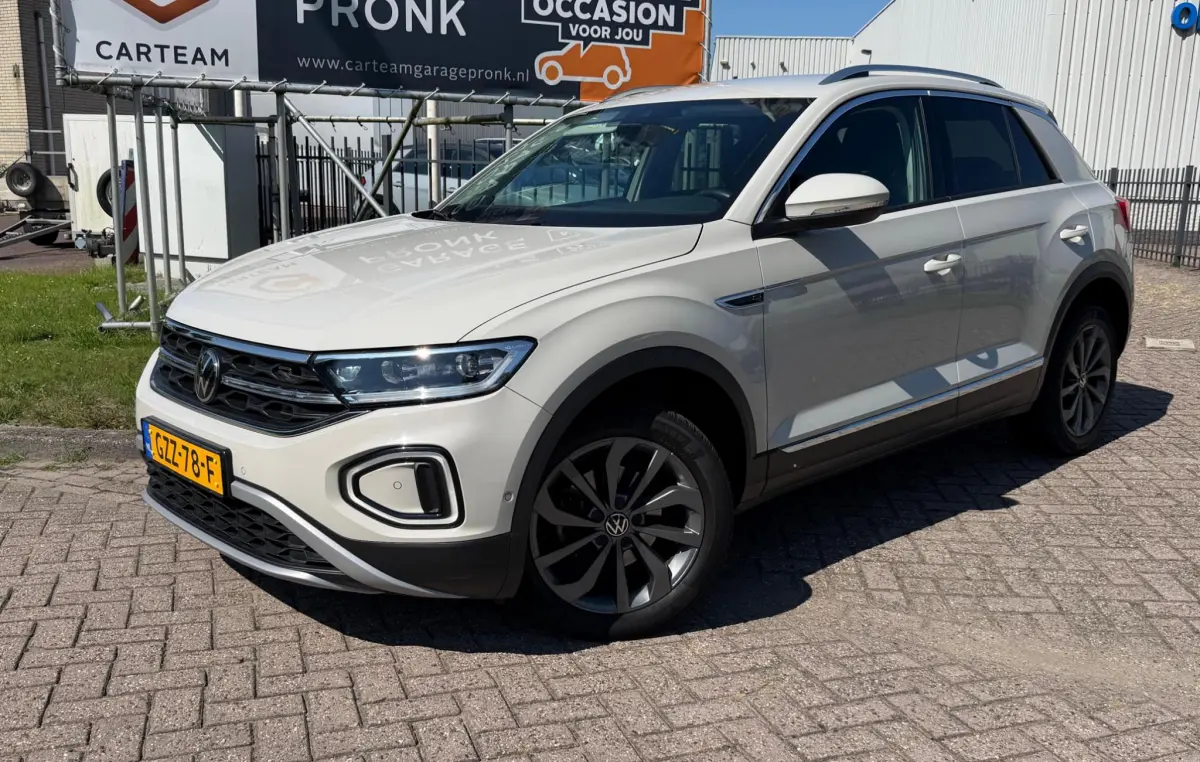 T-Roc 1.5 TSI R-Line BOVAG GARANTIE ACC/CARPLAY/CAMERA