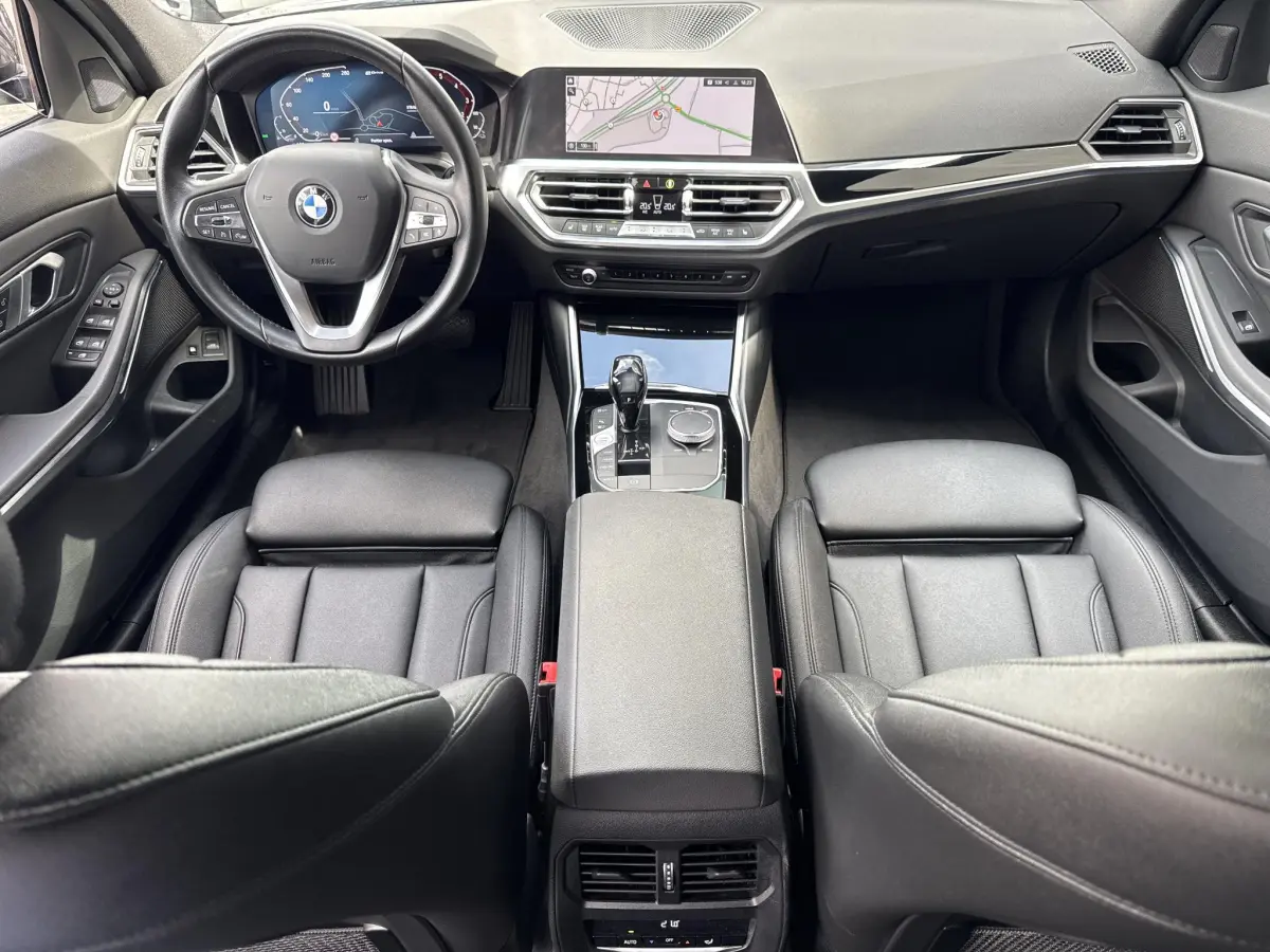 3 Serie Touring 330e Sportline | Panodak | Plug-In Hybrid