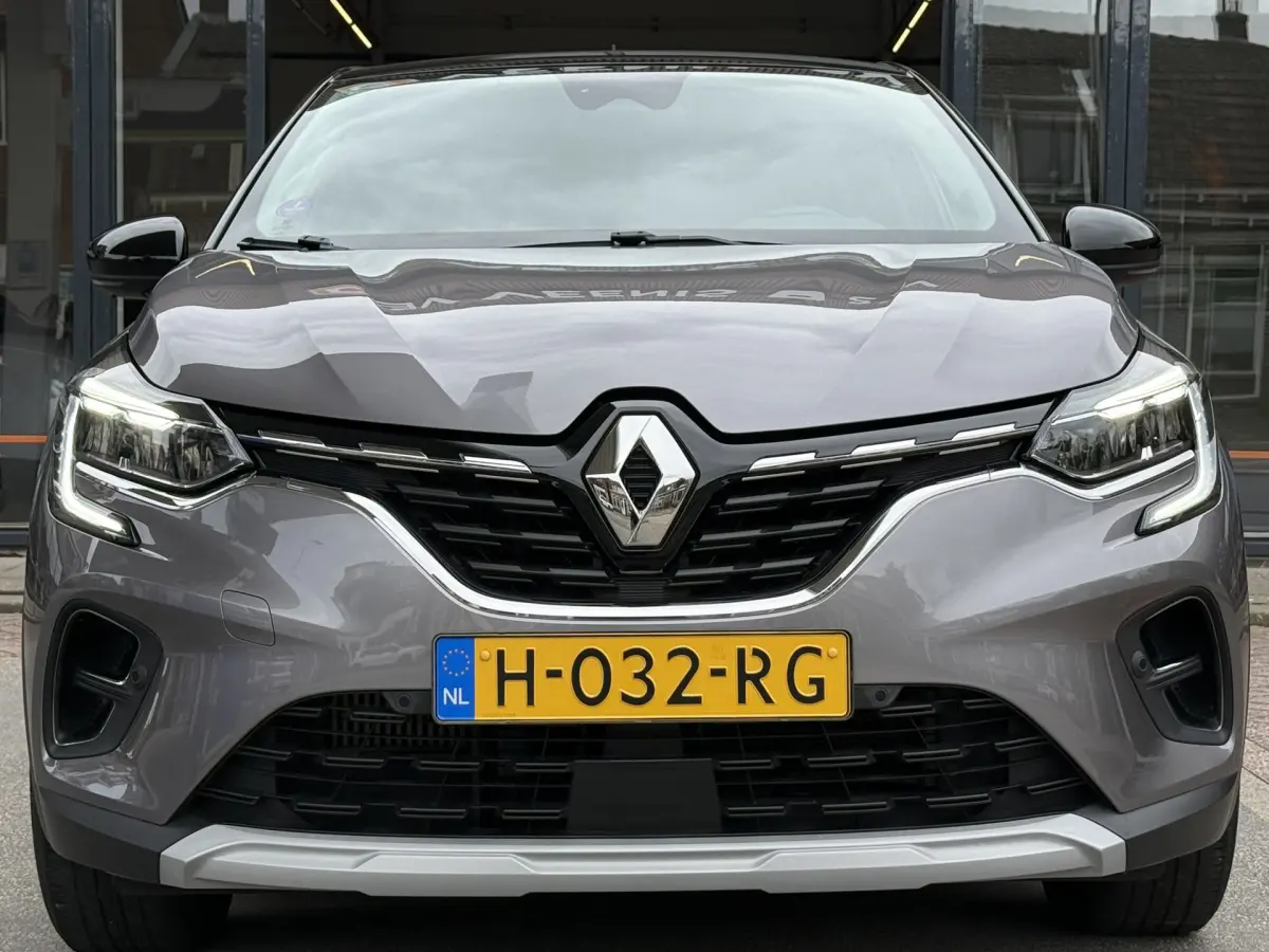 Captur 1.0 TCe 100 Intens SideBars | Carplay | Camera
