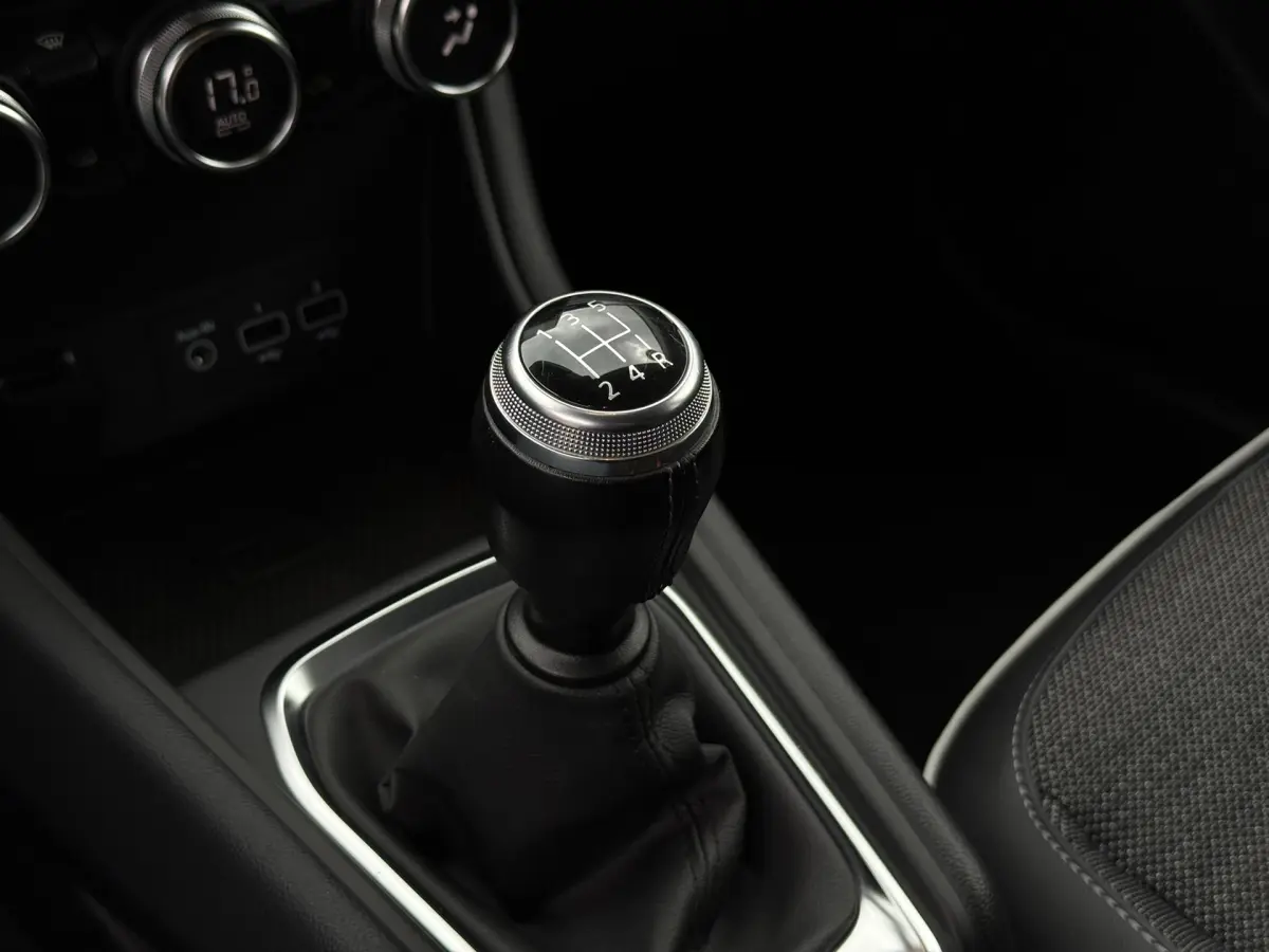 Captur 1.0 TCe 100 Intens SideBars | Carplay | Camera
