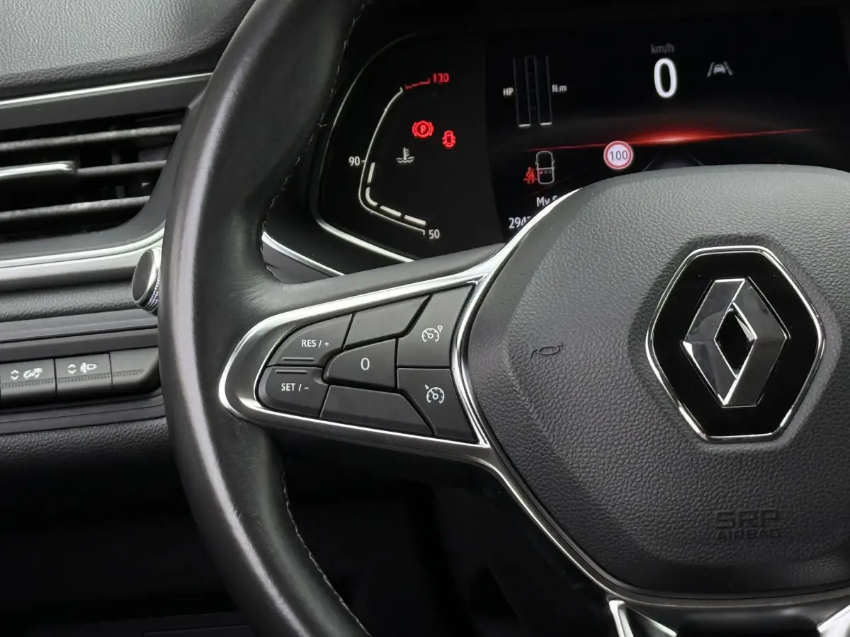 Captur 1.0 TCe 100 Intens SideBars | Carplay | Camera