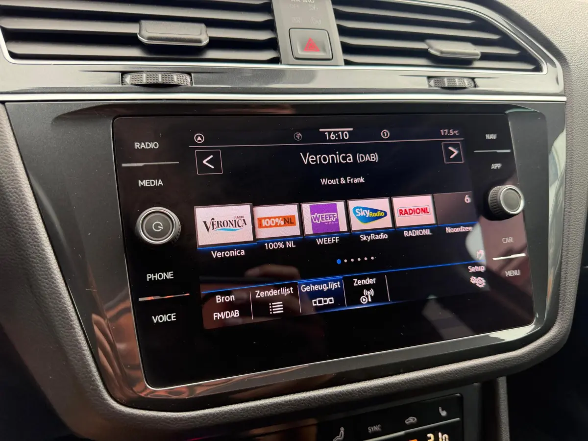 Tiguan 1.5 TSI BOVAG GARANTIE CAMERA/TREKHAAK/CARPLAY