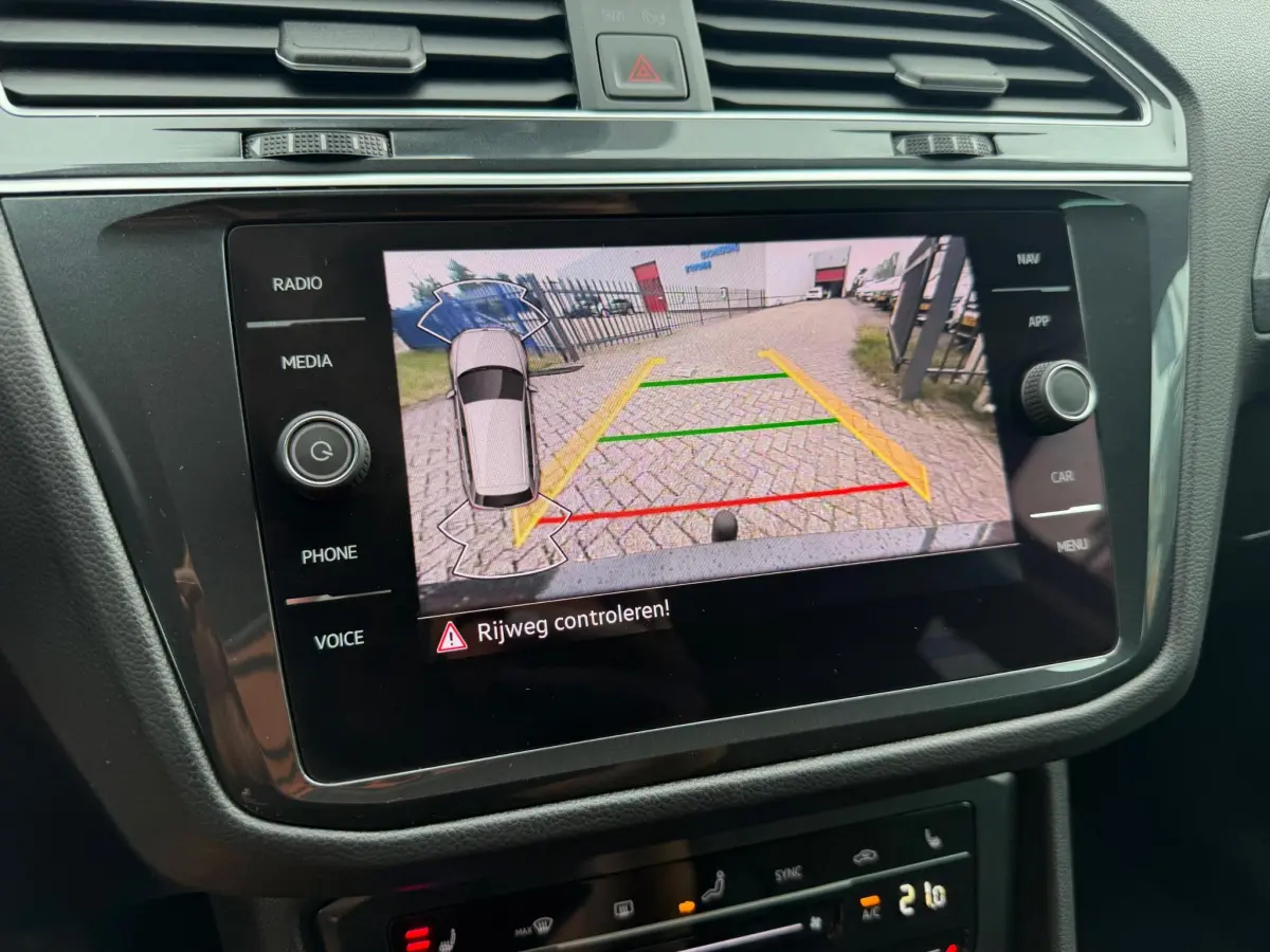 Tiguan 1.5 TSI BOVAG GARANTIE CAMERA/TREKHAAK/CARPLAY