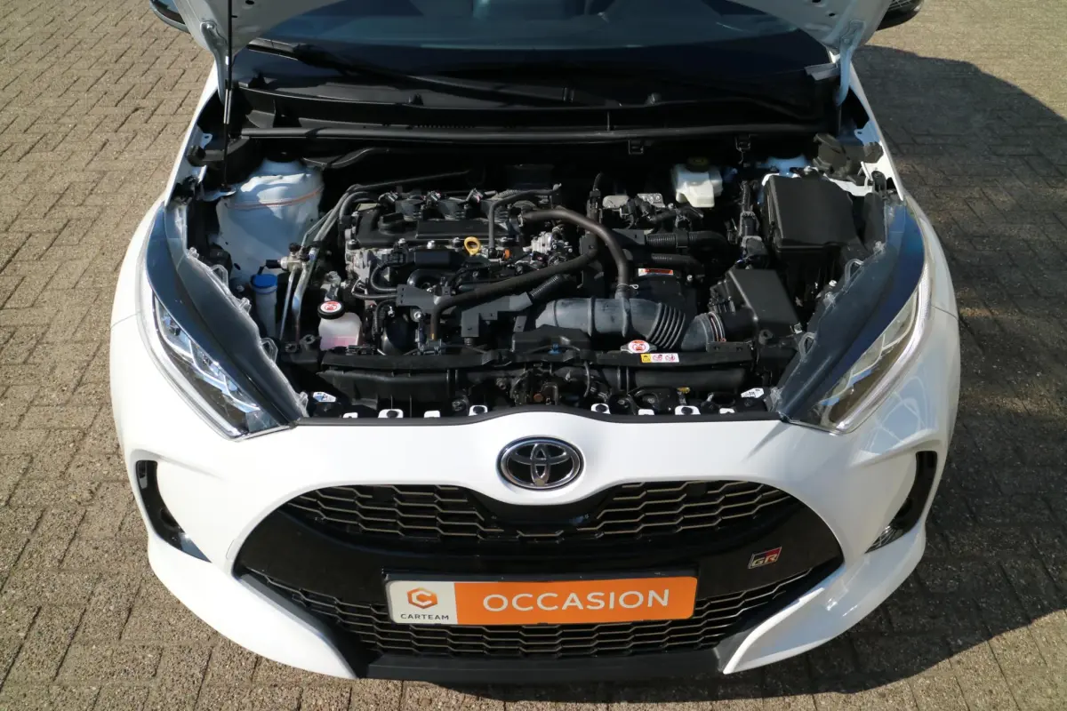 Yaris 1.5 Hybrid GR Sport | Automaat! | Blindspot | Carplay! |