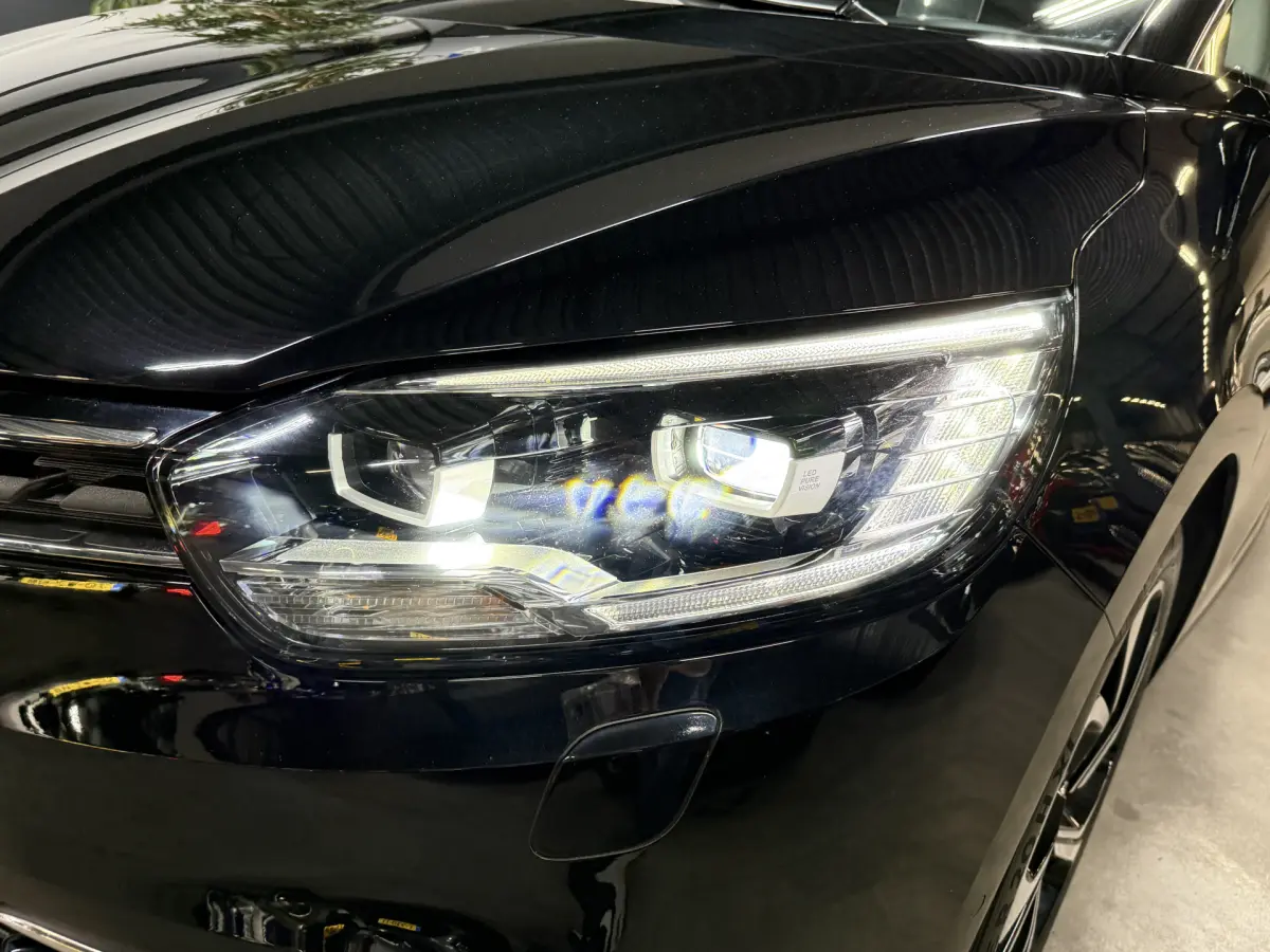 Scénic 1.3 TCe Bose // Led koplampen // Camera // Carplay
