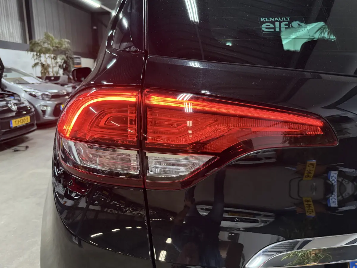 Scénic 1.3 TCe Bose // Led koplampen // Camera // Carplay