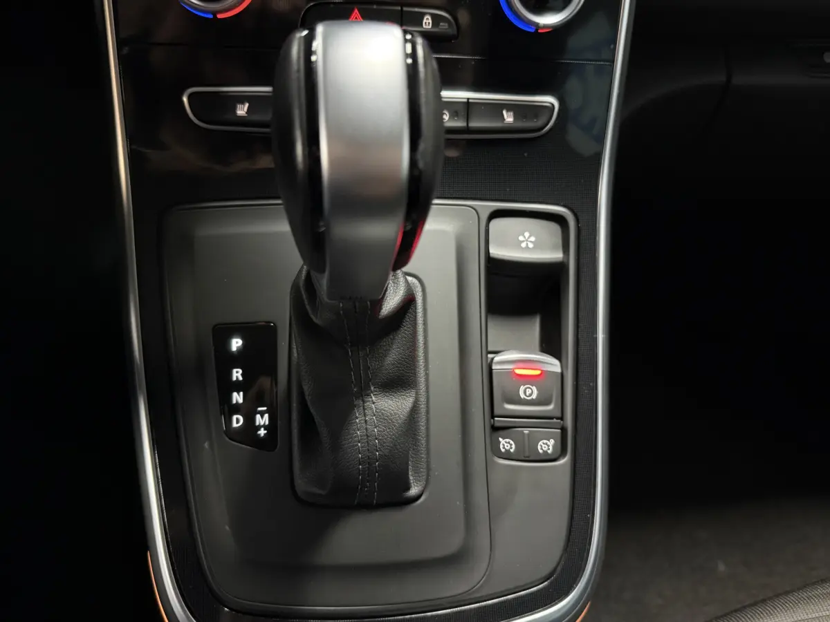 Scénic 1.3 TCe Bose // Led koplampen // Camera // Carplay
