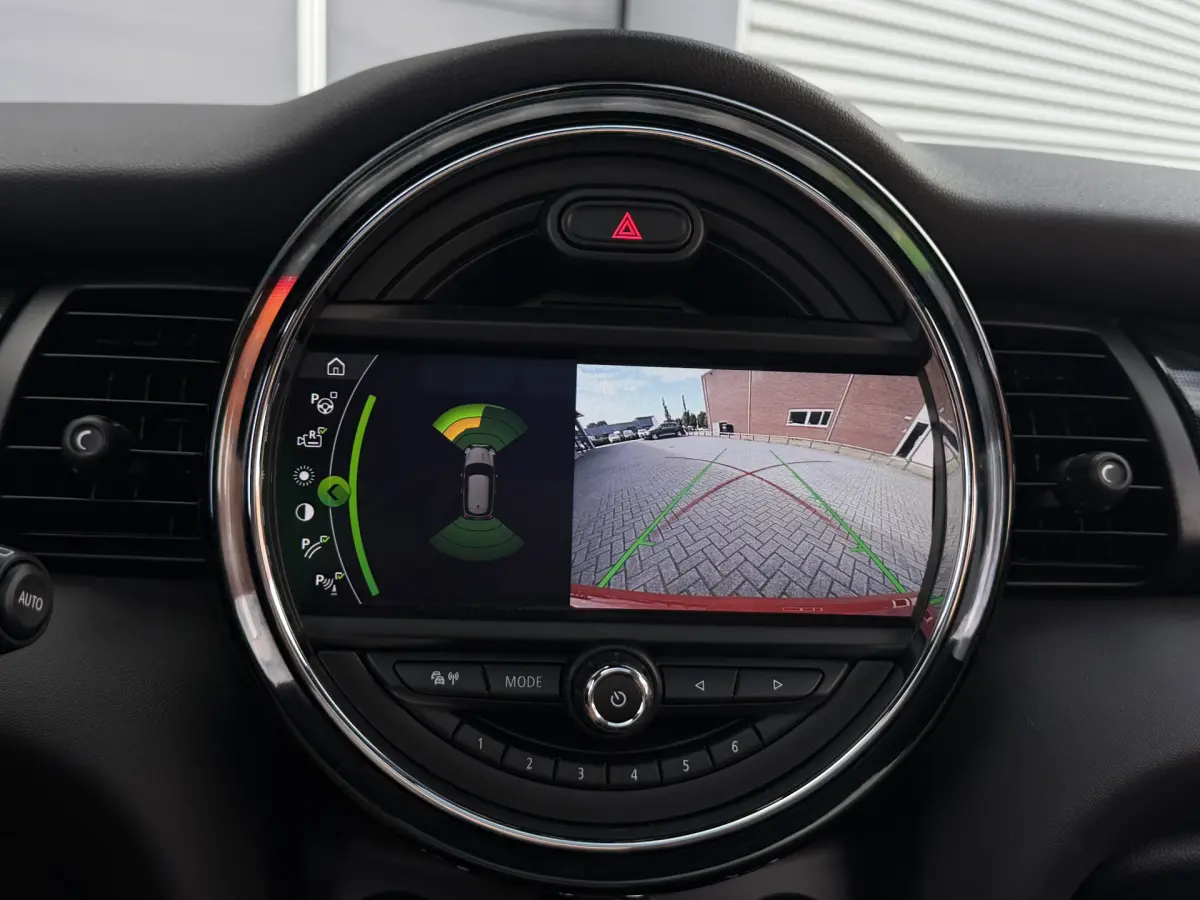 3-Deurs 1.5 Cooper Chili I Pano.dak I Carplay I Leder I Camera I Harman Kardon