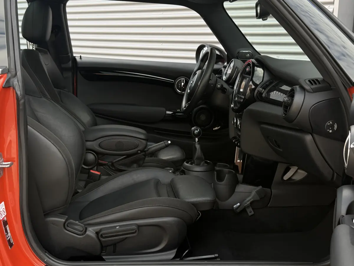 3-Deurs 1.5 Cooper Chili I Pano.dak I Carplay I Leder I Camera I Harman Kardon