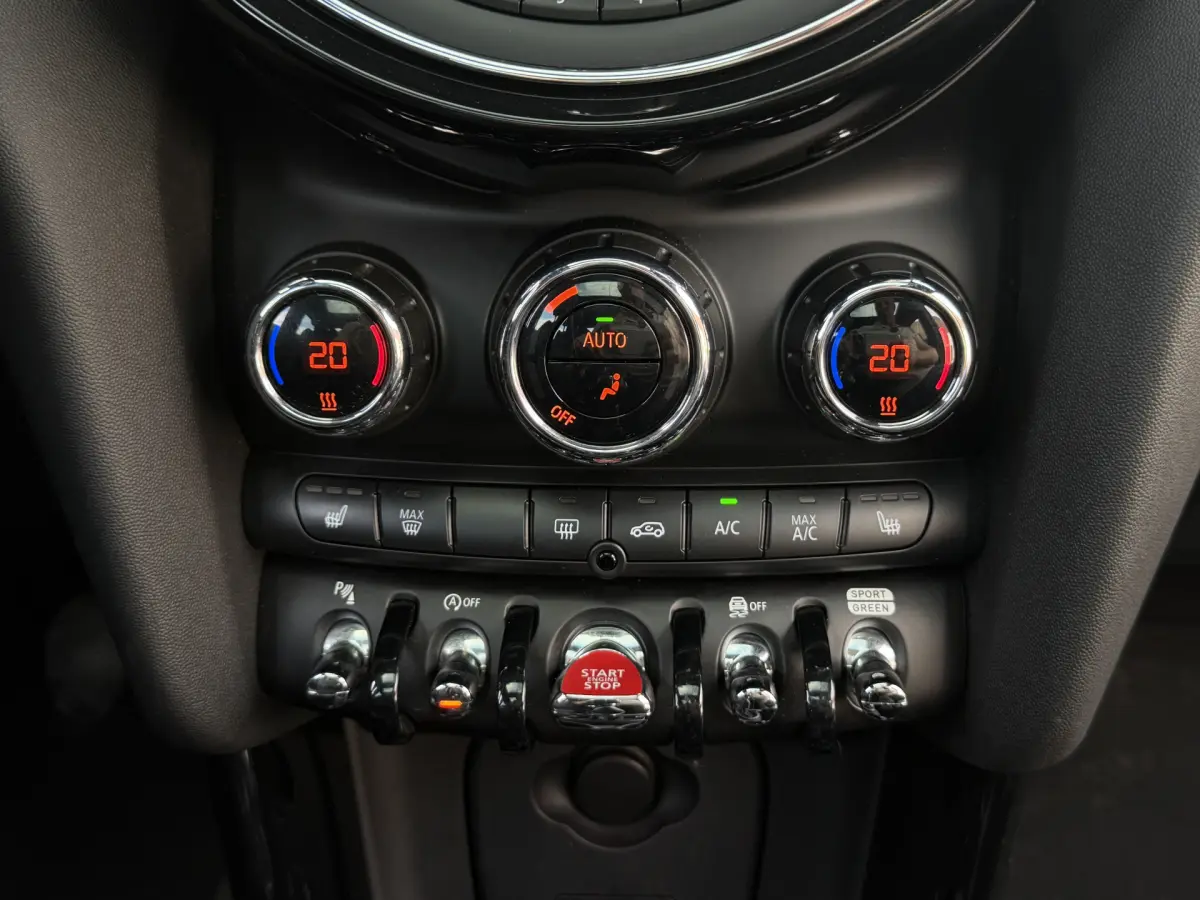 3-Deurs 1.5 Cooper Chili I Pano.dak I Carplay I Leder I Camera I Harman Kardon