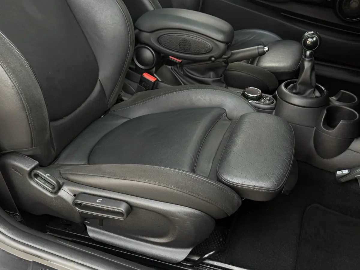 3-Deurs 1.5 Cooper Chili I Pano.dak I Carplay I Leder I Camera I Harman Kardon