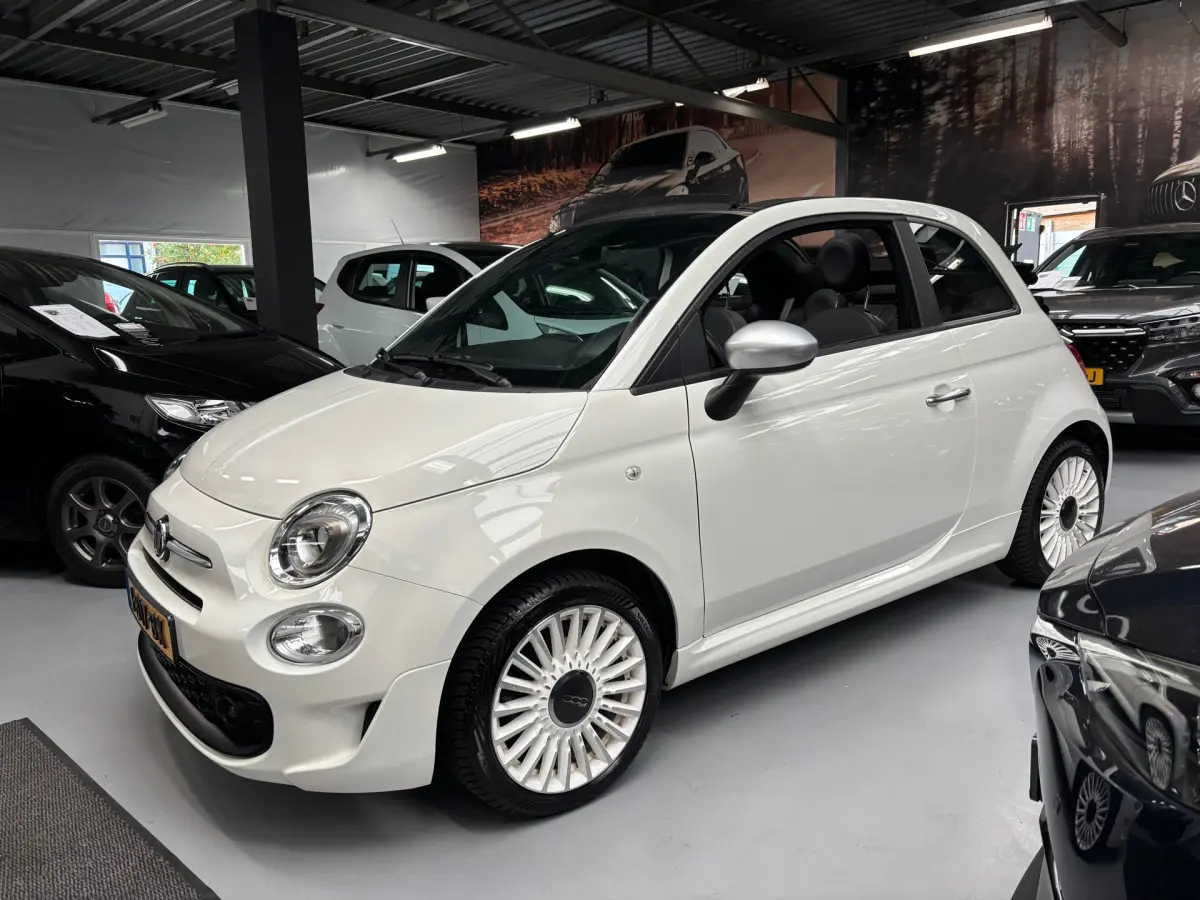 500C 1.0 Hybrid Rockstar / Carplay