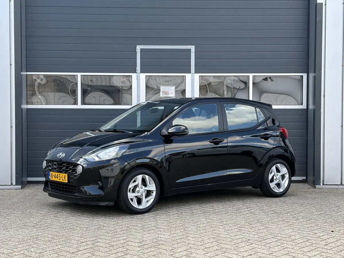 i10 1.0 Comfort 5-zits | Lichtmetaal | Elektrische ramen | CV | Parkeer sensoren |