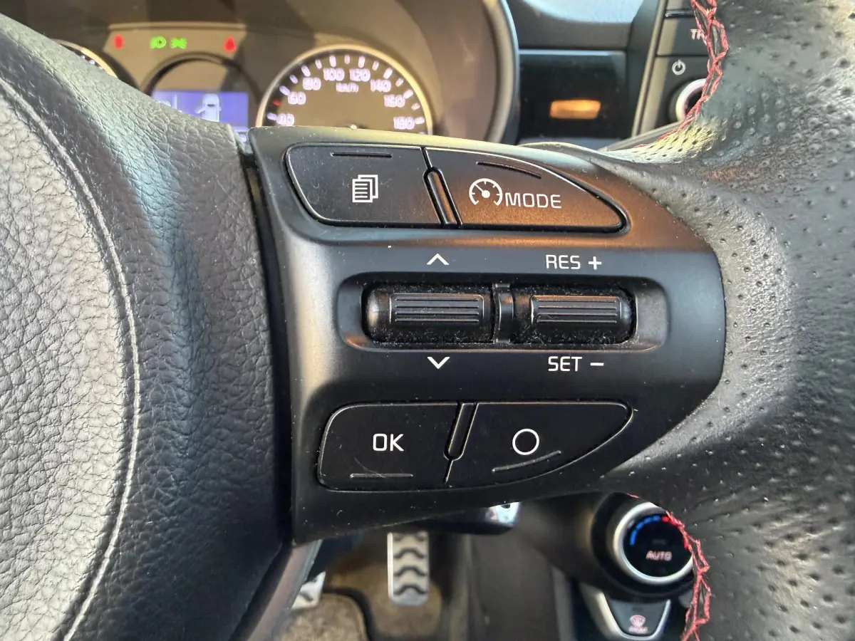 Picanto 1.2 CVVT GT Line | Pano | Camera | Sensoren | Climate | Lichtmetaal |