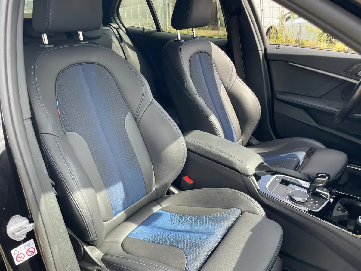 1 Serie 118i Executive M-Sport Nieuw staat !! Dealer onderhouden !!