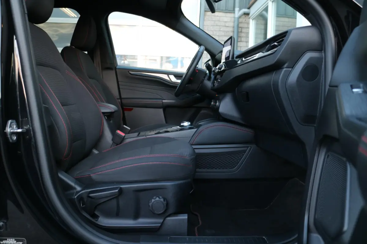 Kuga 2.5 PHEV ST-Line | Camera | Trekhaak | Goed onderhouden! |