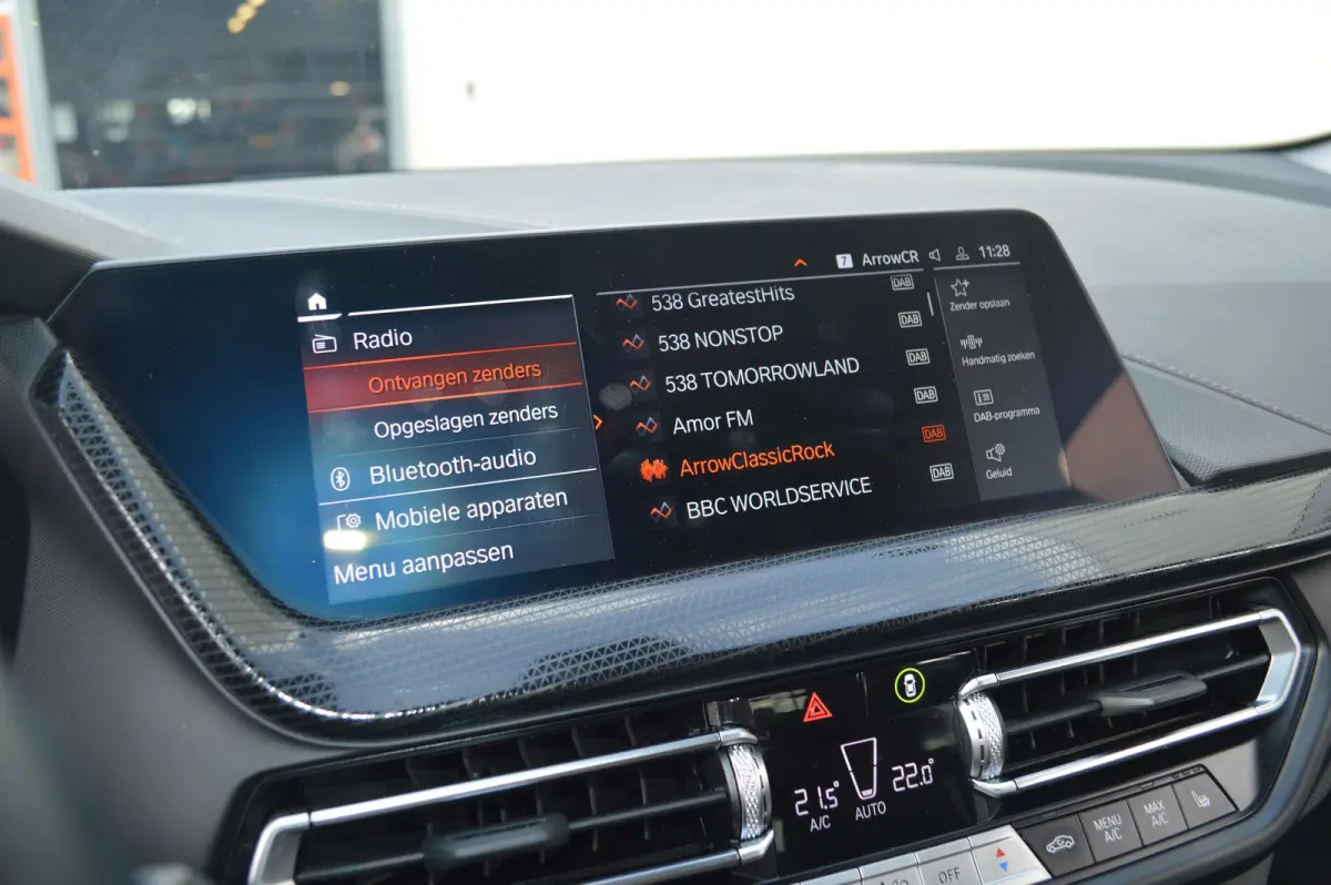 1 Serie 118i Automaat / BOVAG RIJKLAARPRIJS