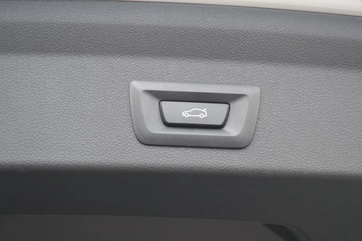 1 Serie 118i Automaat / BOVAG RIJKLAARPRIJS
