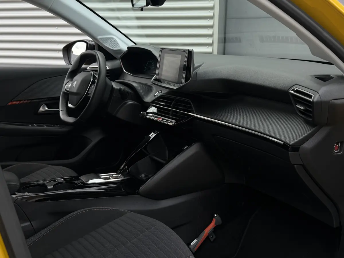 e-208 EV Active 50 kWh I Carplay I Navi I SOH 100%