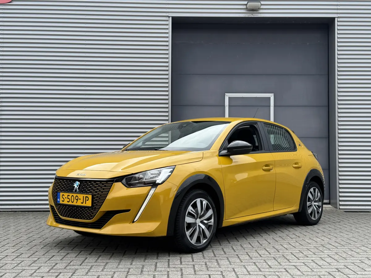 e-208 EV Active 50 kWh I Carplay I Navi I SOH 100%