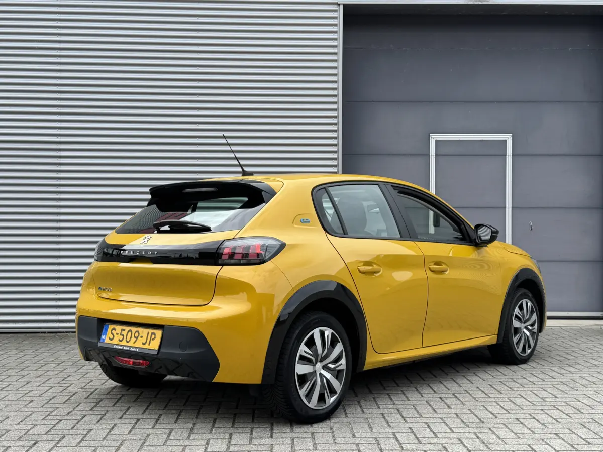 e-208 EV Active 50 kWh I Carplay I Navi I SOH 100%