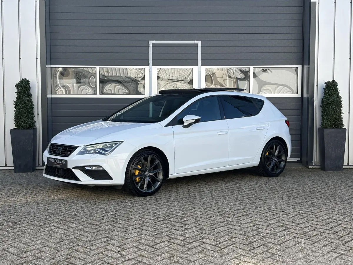 Leon 1.5 TSI FR Business Intense | LED | Pano | Virtual | Stoel verwarming | Camera |