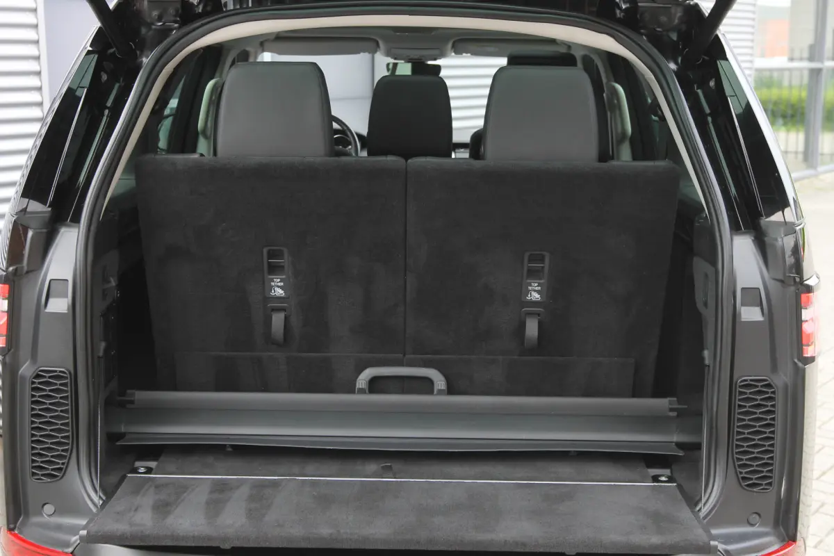 Discovery 2.0 Td4 HSE Luxury Aut. I 7 Pers. I Pano.dak I Leder I Carplay