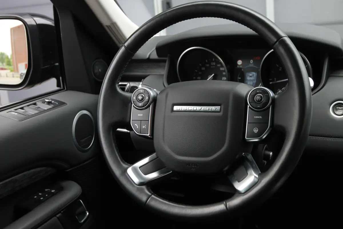 Discovery 2.0 Td4 HSE Luxury Aut. I 7 Pers. I Pano.dak I Leder I Carplay
