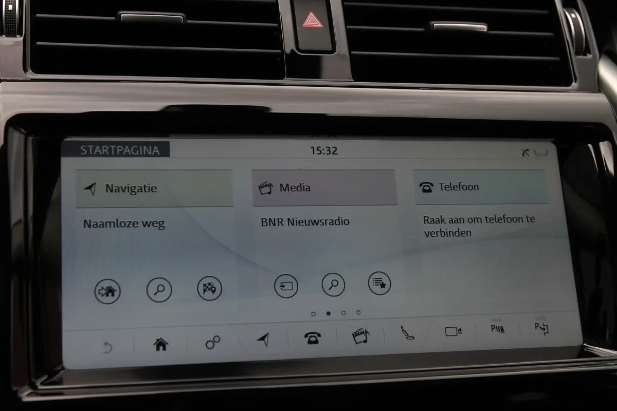 Discovery 2.0 Td4 HSE Luxury Aut. I 7 Pers. I Pano.dak I Leder I Carplay