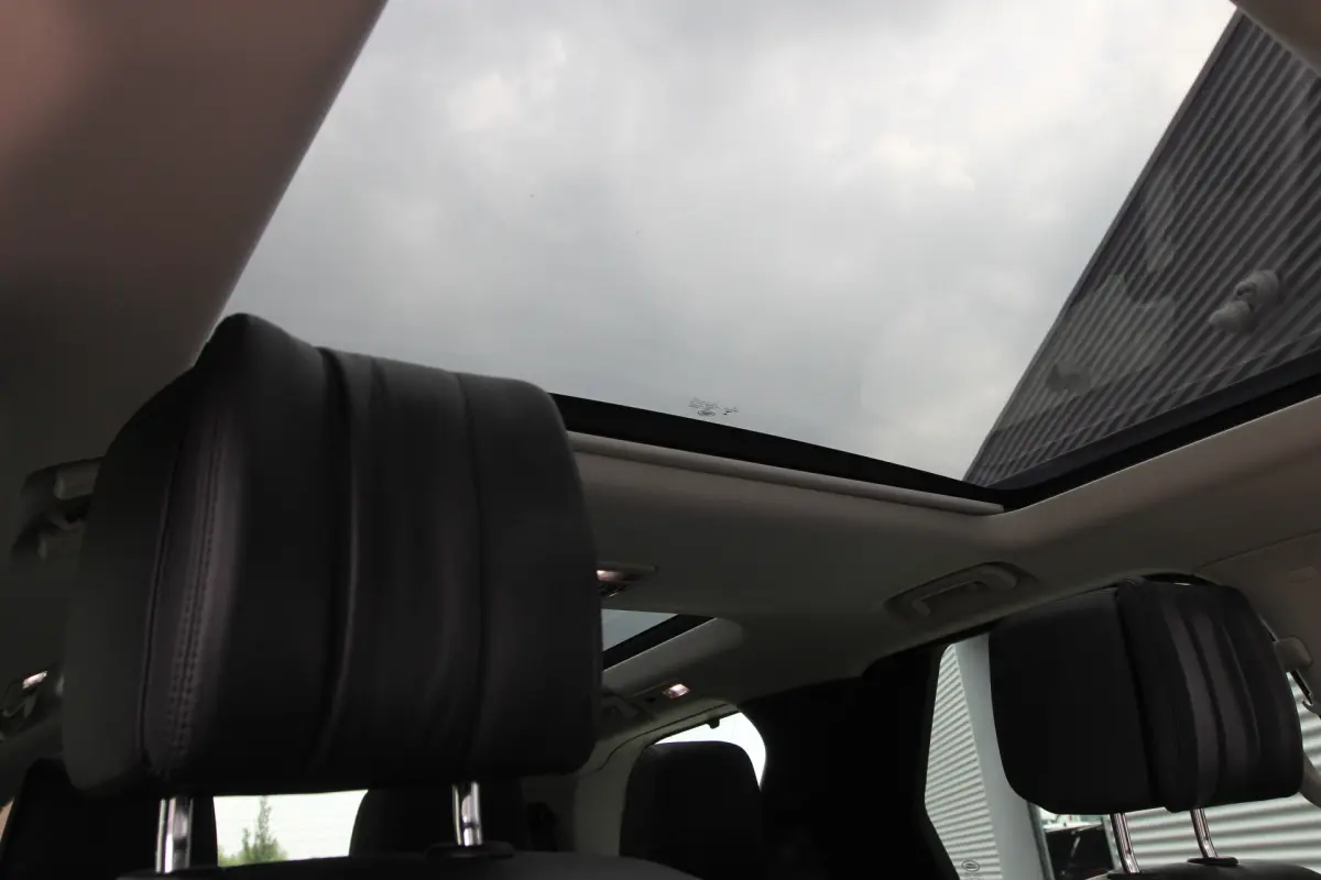Discovery 2.0 Td4 HSE Luxury Aut. I 7 Pers. I Pano.dak I Leder I Carplay