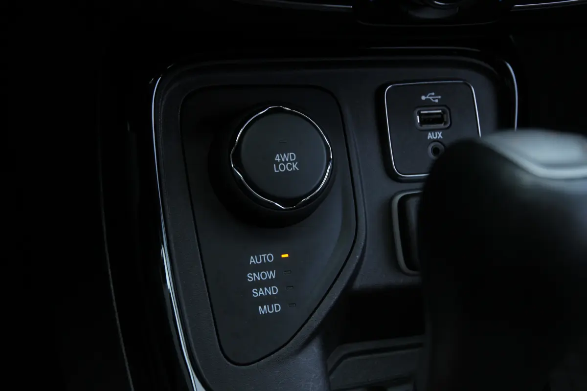 Compass 1.4 MultiAir Limited 4x4 I Automaat I Navi I 1/2 Leder