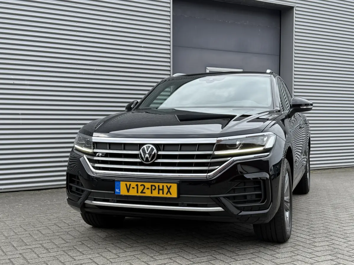 Touareg 3.0 TDI R-Line I Aut. I Grijs Kenteken I Leder I Navi I 57000 km