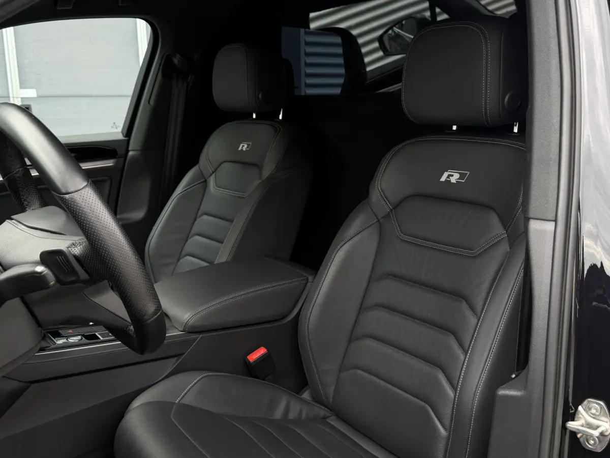 Touareg 3.0 TDI R-Line I Aut. I Grijs Kenteken I Leder I Navi I 57000 km