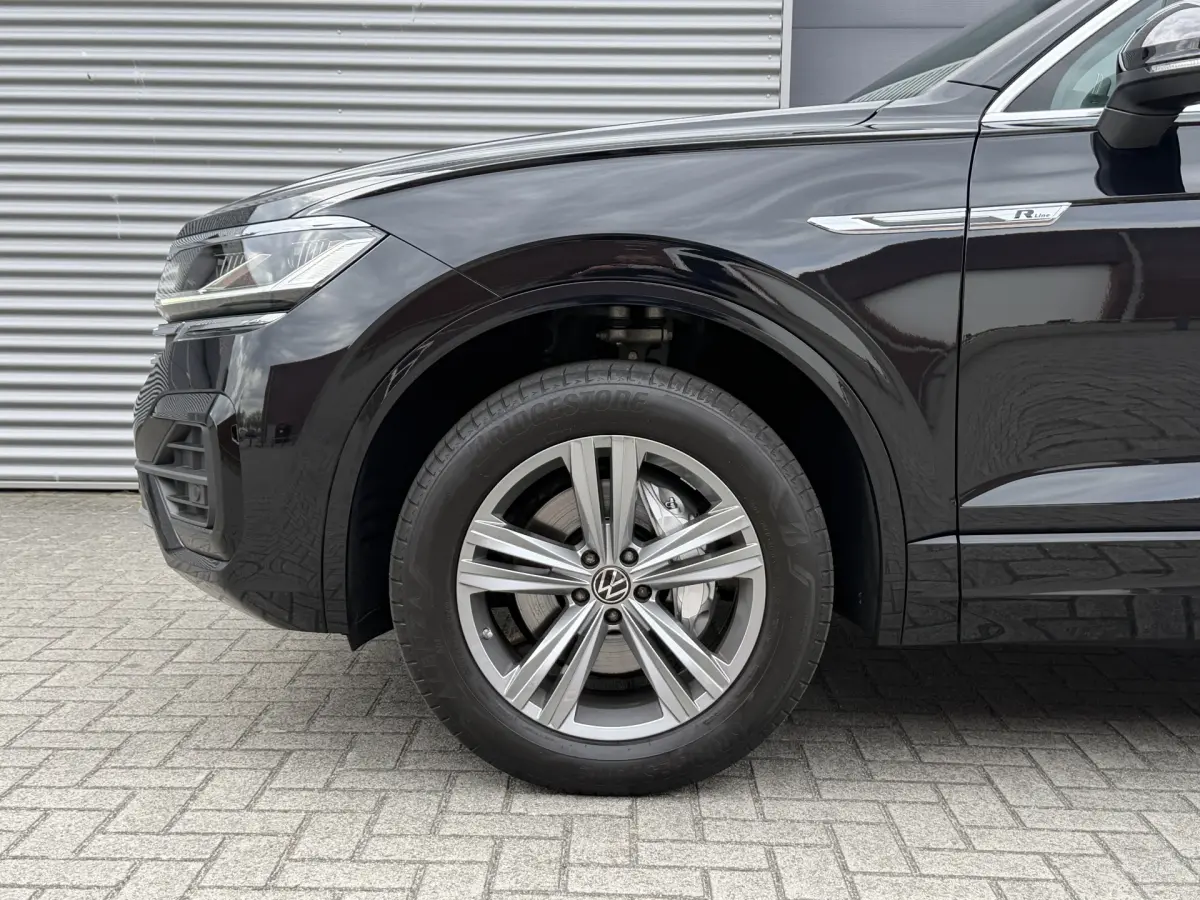 Touareg 3.0 TDI R-Line I Aut. I Grijs Kenteken I Leder I Navi I 57000 km